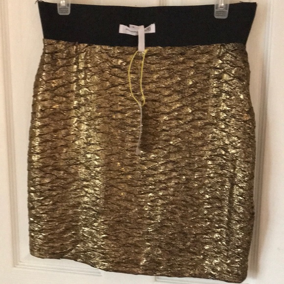 Gold Metallic Mini Skirt NWT - Picture 2 of 5